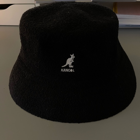 Medium Kangol Bermuda bucket hat - Picture 4 of 4
